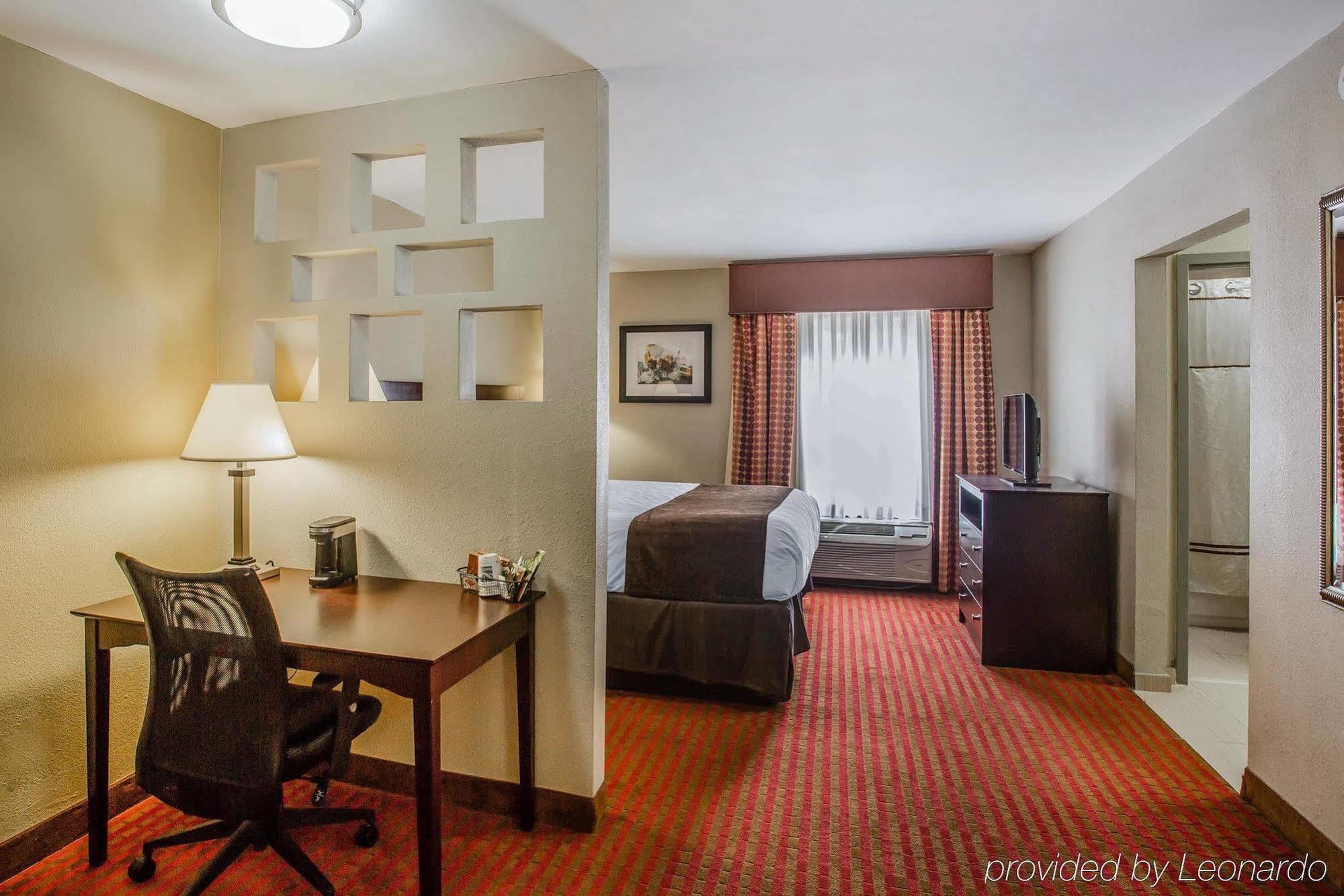 Quality Suites Nashville Airport Exterior foto